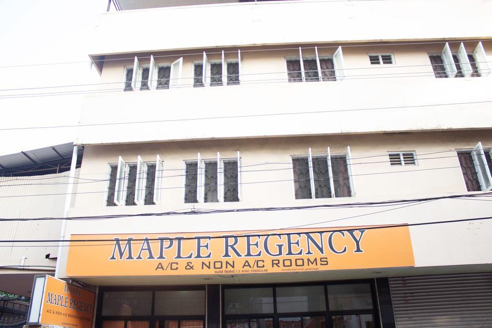 Hotel Maple Regency Kochi Kültér fotó
